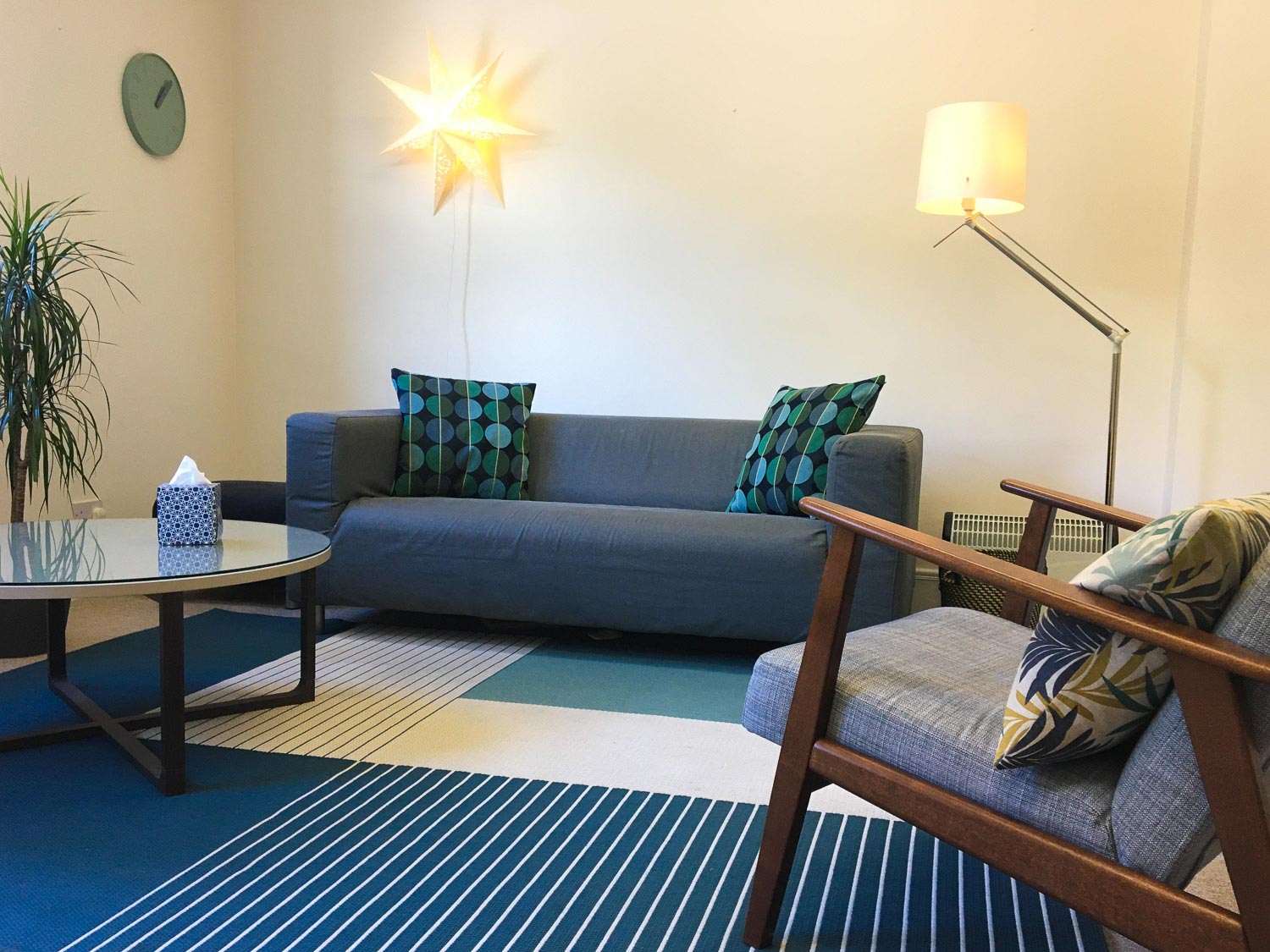 A quiet room set up for couples counselling at The Iveagh Practice, Dublin 2